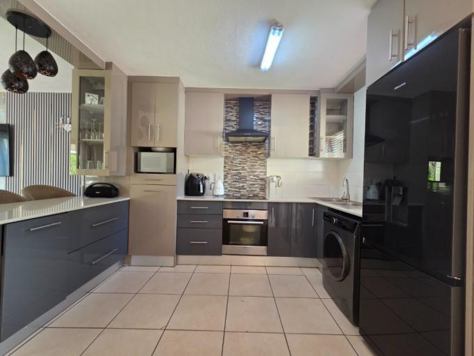 3 Bedroom Simplex for Sale For Sale in Newmarket Park - MR704452