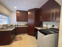  of property in Glenvista