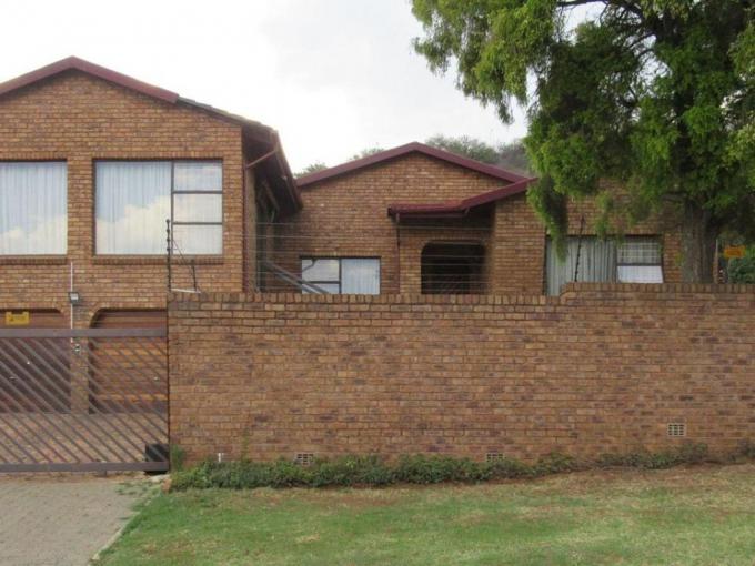 4 Bedroom House for Sale For Sale in Bassonia - MR704458