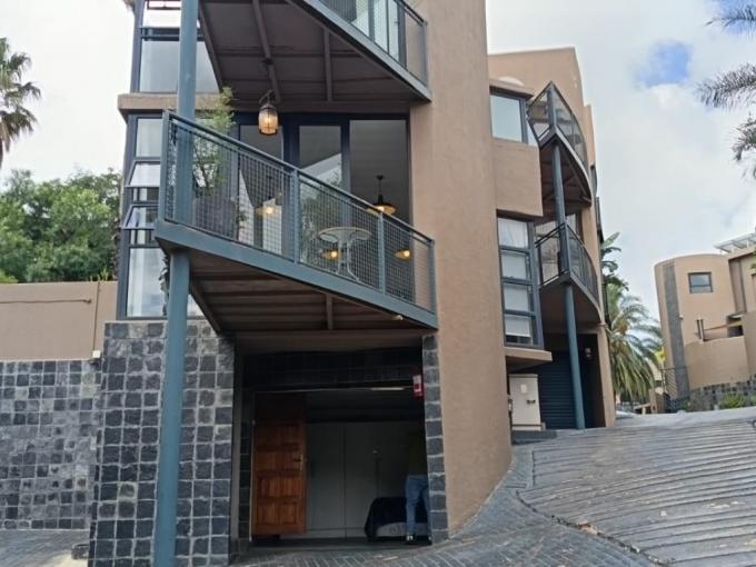 2 Bedroom Simplex for Sale For Sale in Bassonia - MR704460