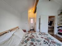  of property in Bassonia