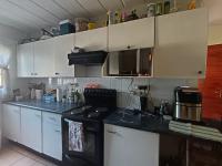  of property in Glenvista