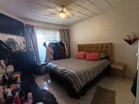  of property in Glenvista