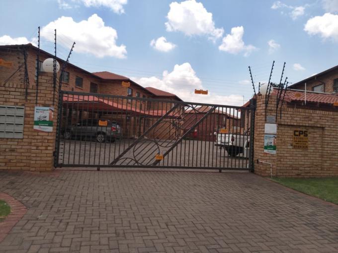 2 Bedroom Simplex for Sale For Sale in Florentia - MR704475