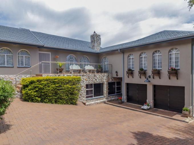 5 Bedroom House for Sale For Sale in Glenvista - MR704479