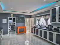  of property in Glenvista