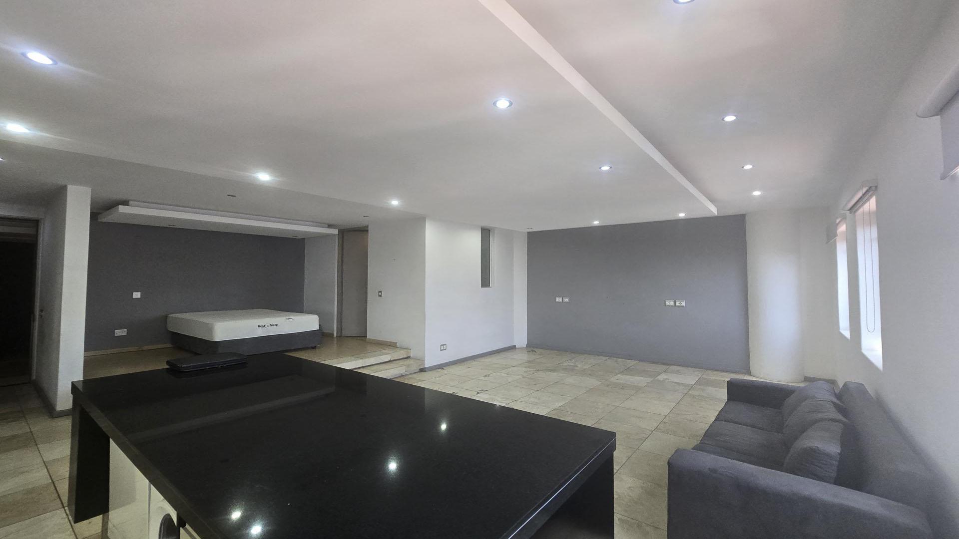 Lounges of property in Johannesburg Central