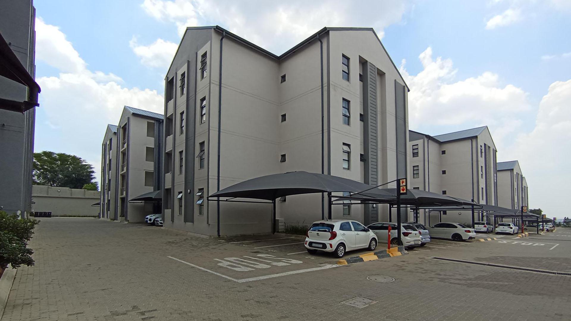 Front View of property in Midridge Park