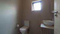 Bathroom 1 - 4 square meters of property in Midridge Park