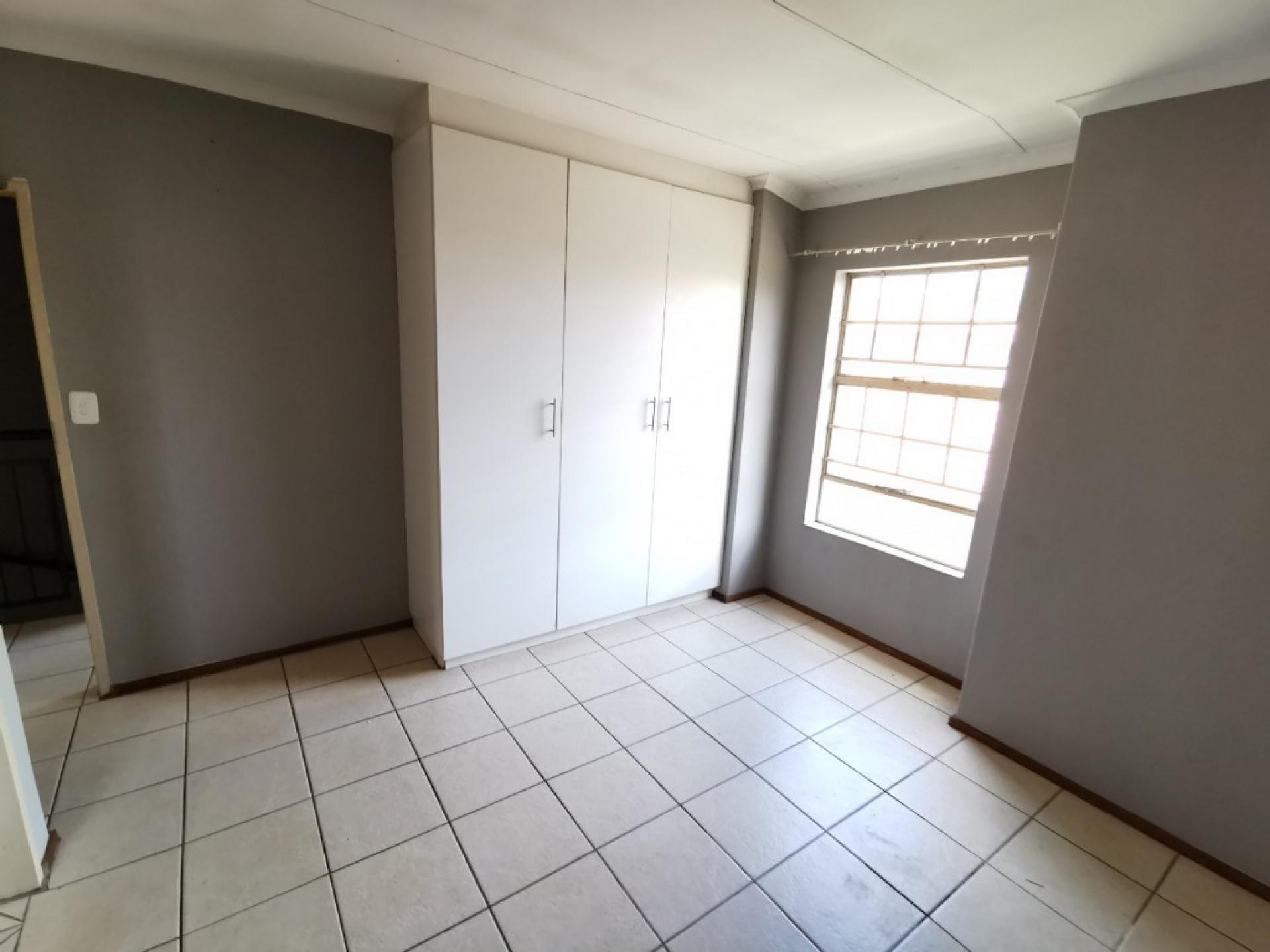  of property in Montana Tuine