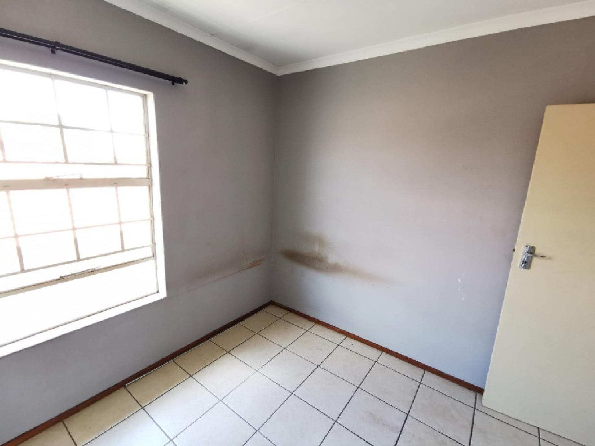  of property in Montana Tuine