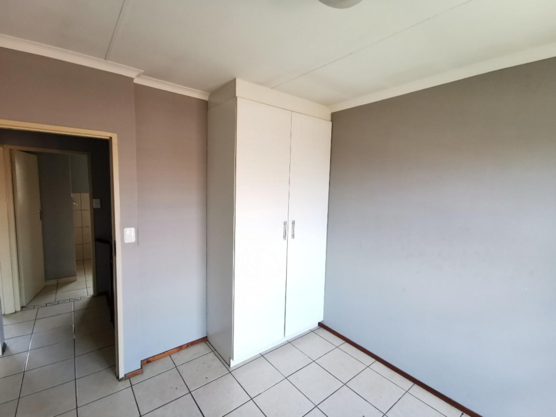  of property in Montana Tuine