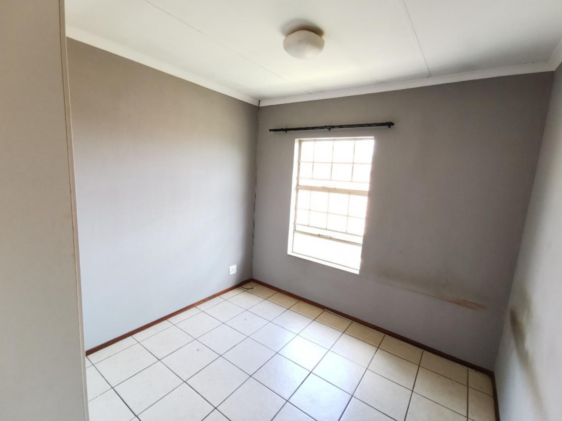  of property in Montana Tuine