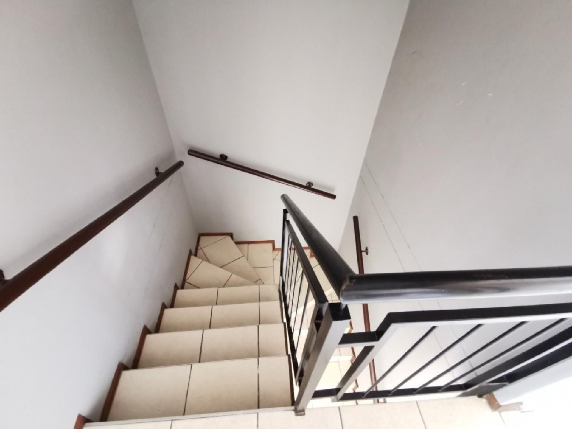  of property in Montana Tuine