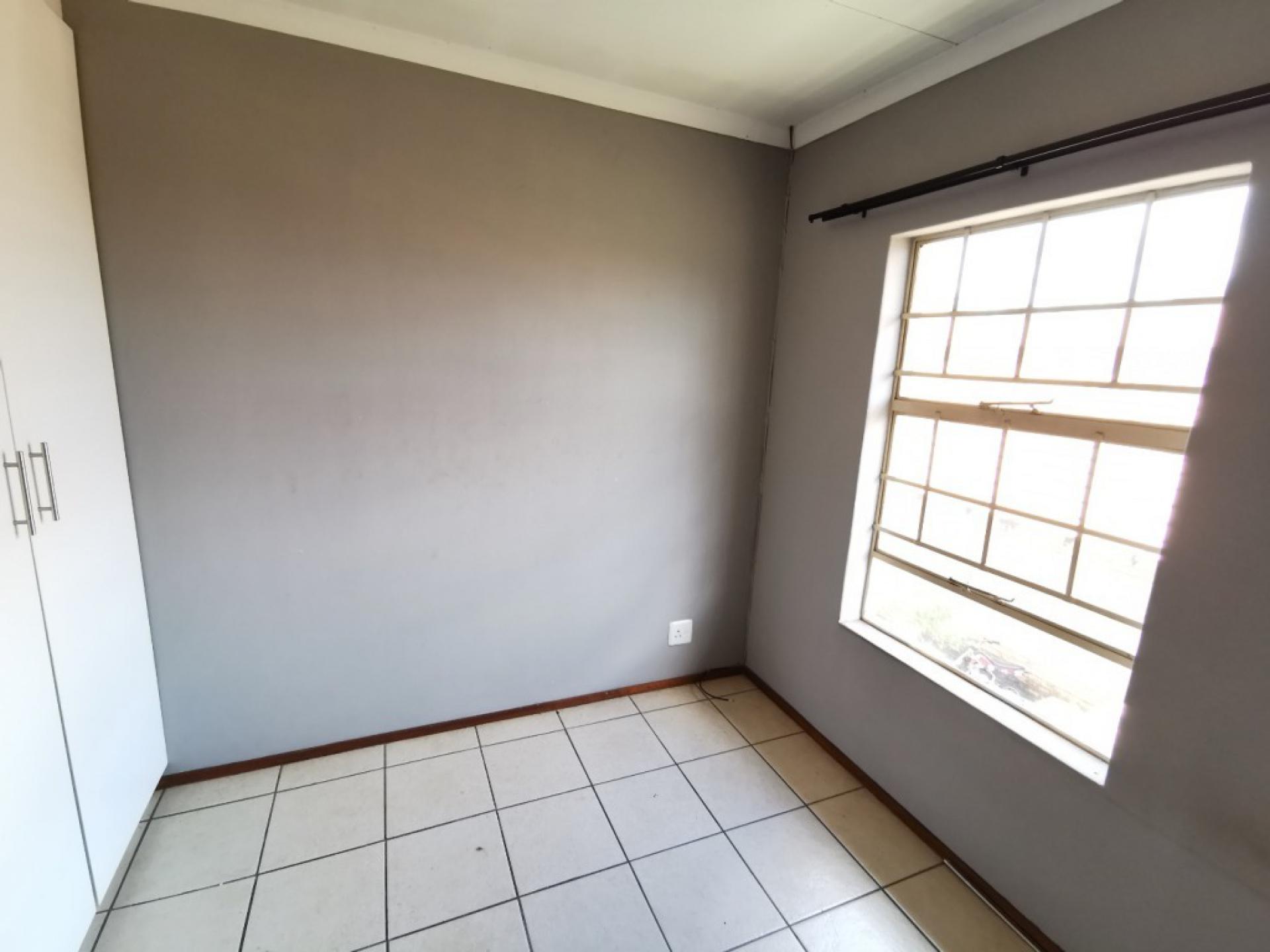  of property in Montana Tuine