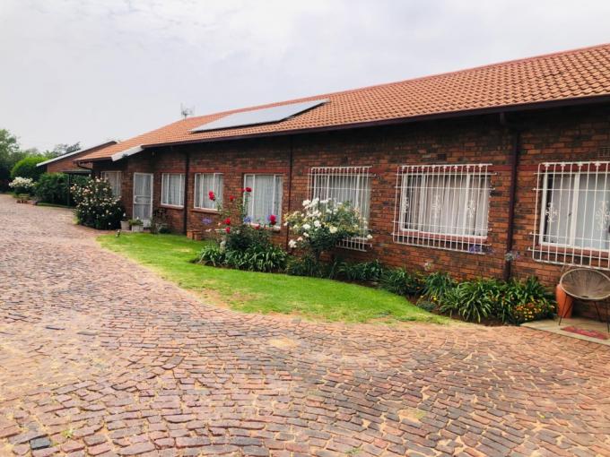 3 Bedroom Simplex for Sale For Sale in Hazel Park - MR704513