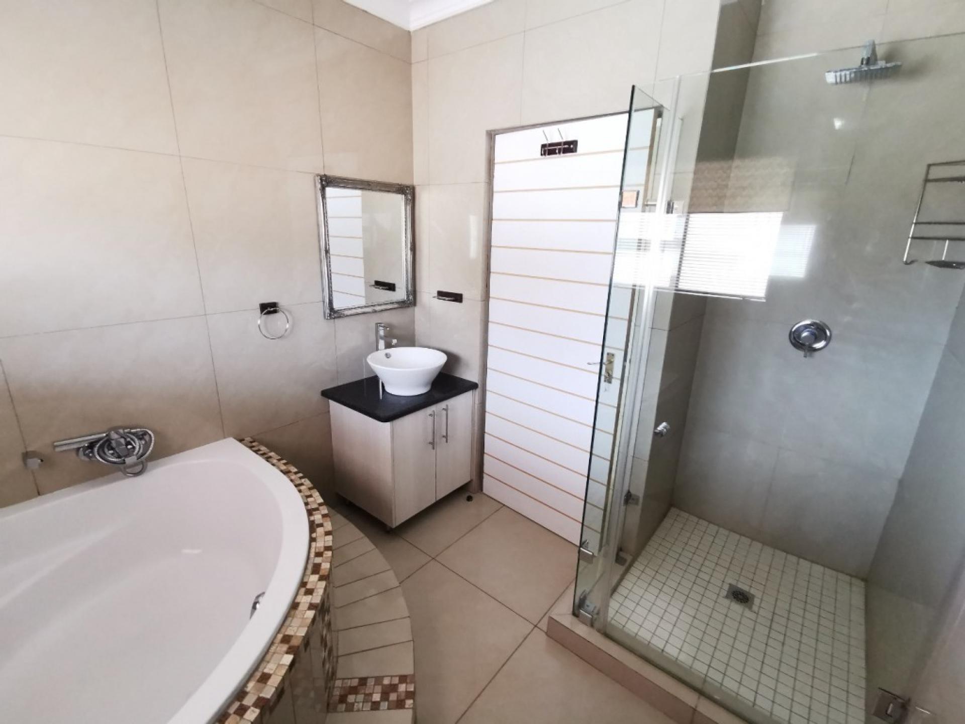  of property in Montana Park