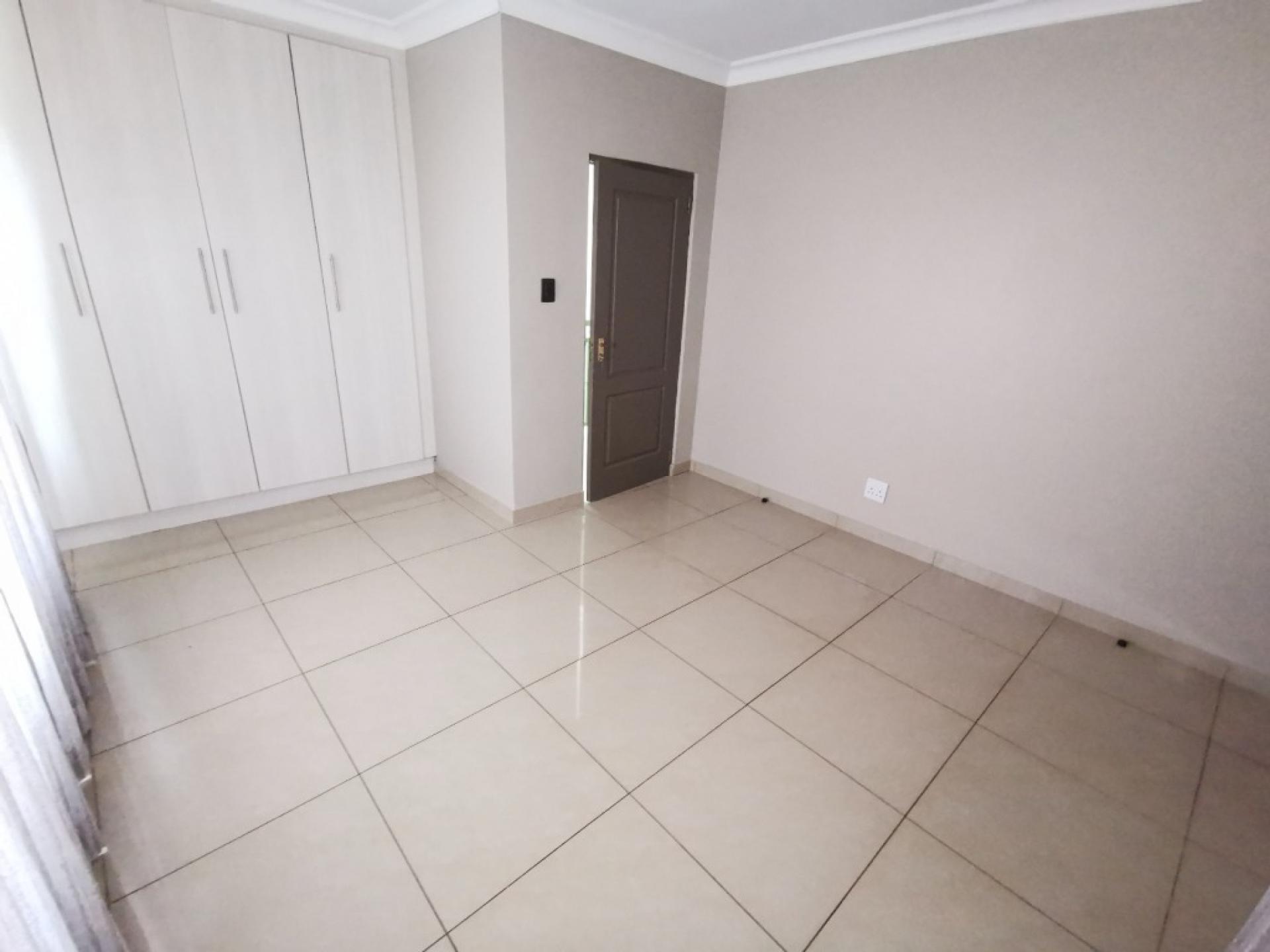  of property in Montana Park