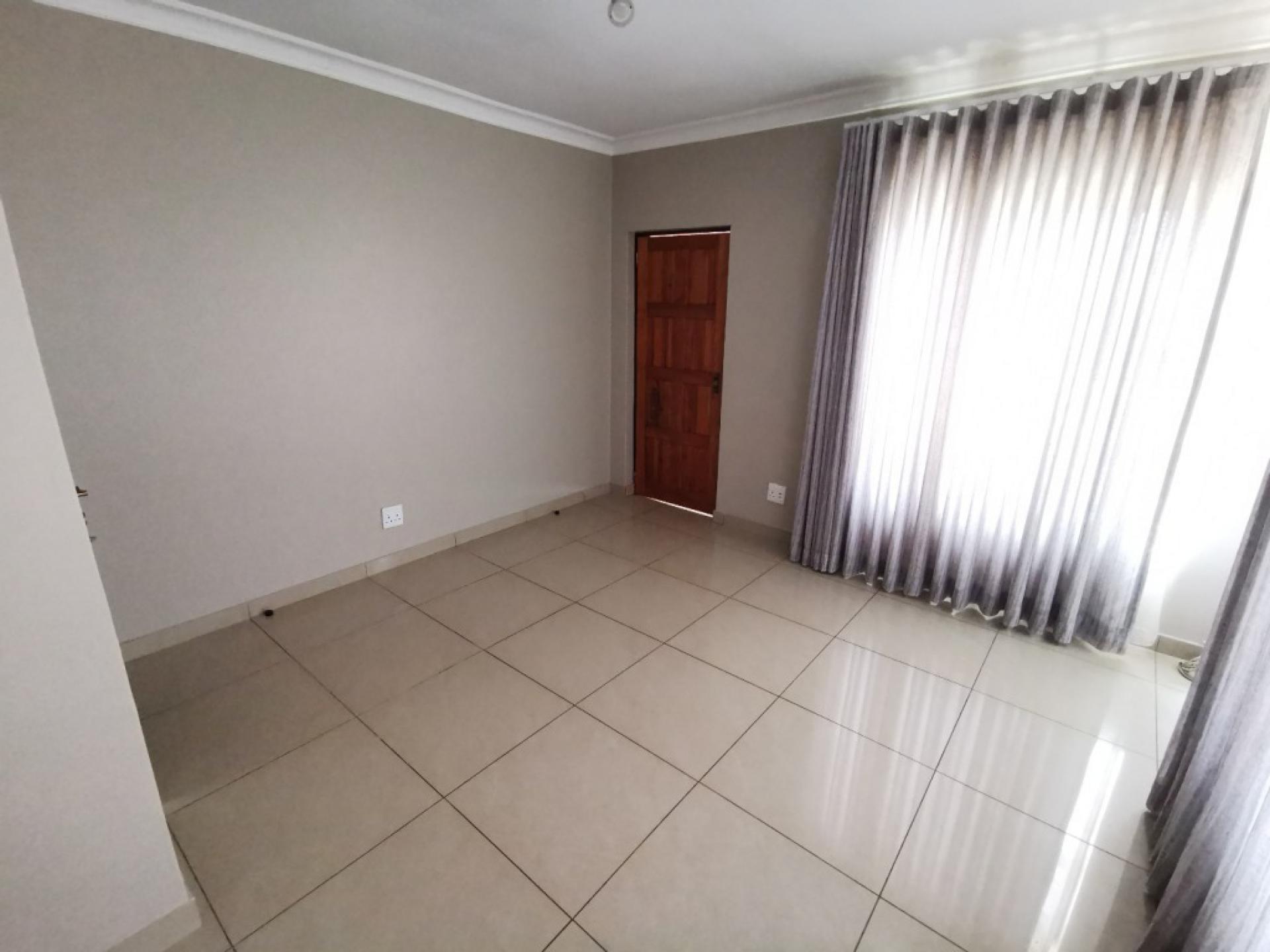  of property in Montana Park