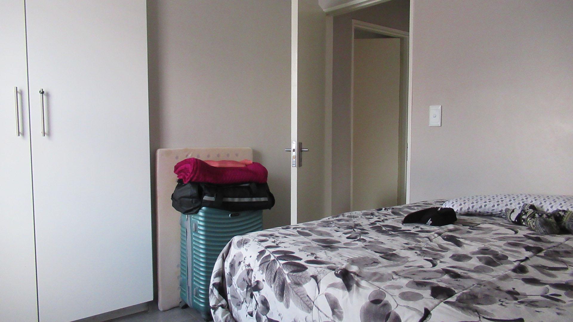 Bed Room 1 - 16 square meters of property in Grand Central