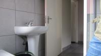 Bathroom 1 - 5 square meters of property in Grand Central