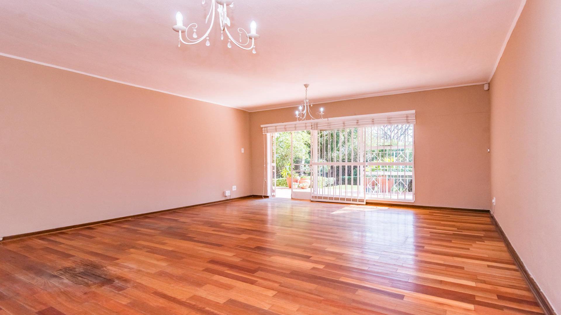 Lounges of property in Wendywood