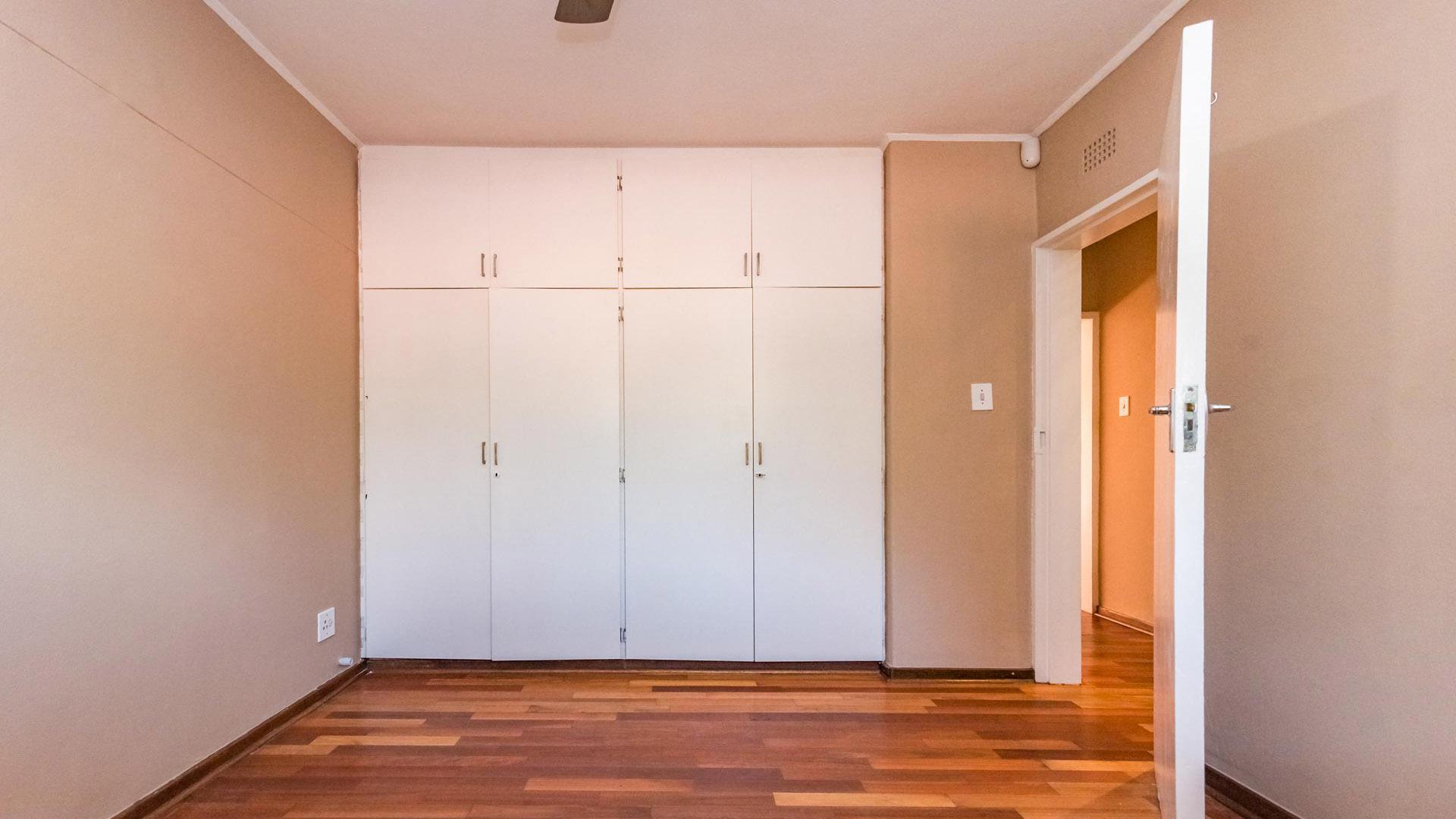 Bed Room 1 of property in Wendywood