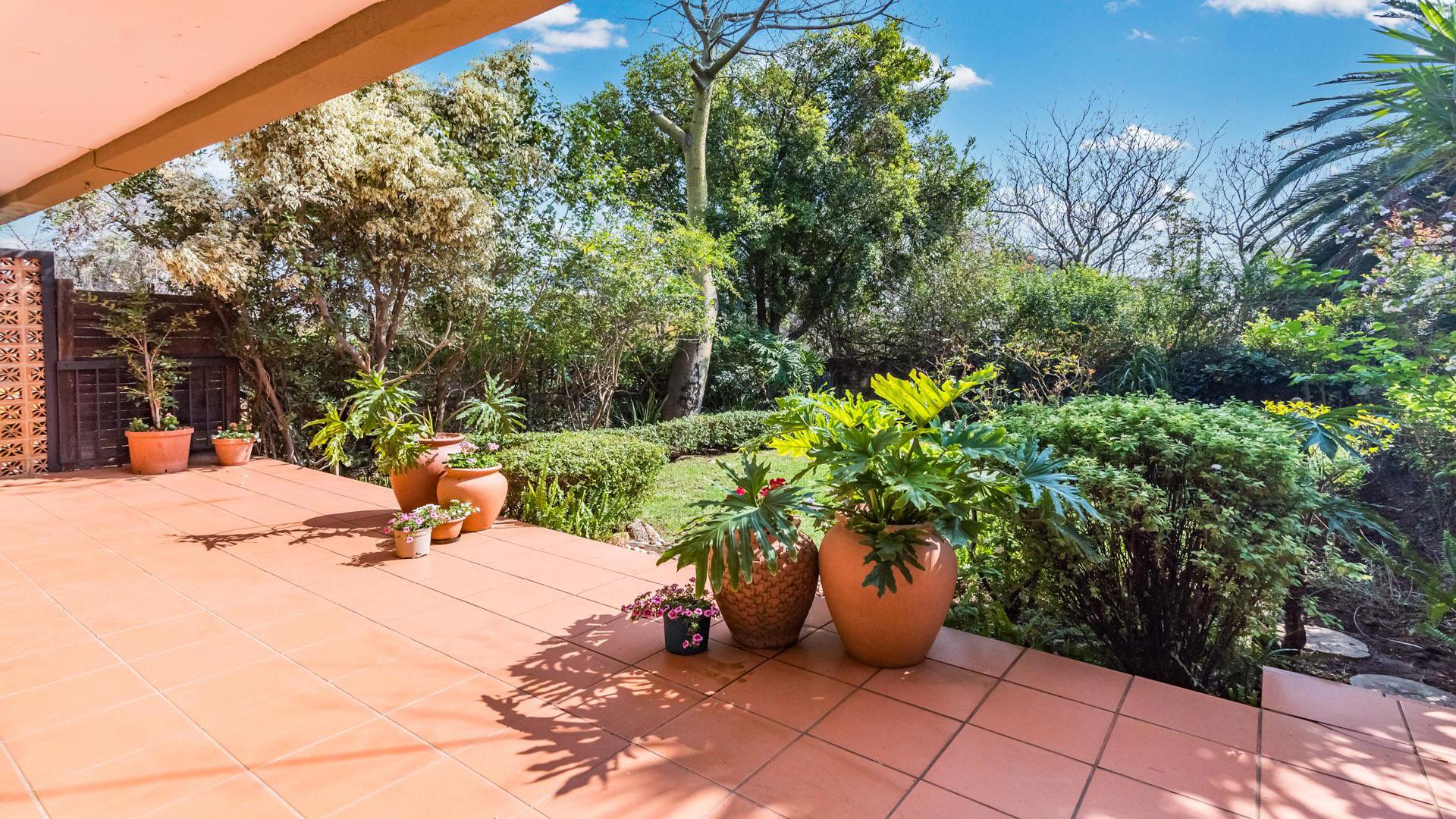 Patio of property in Wendywood
