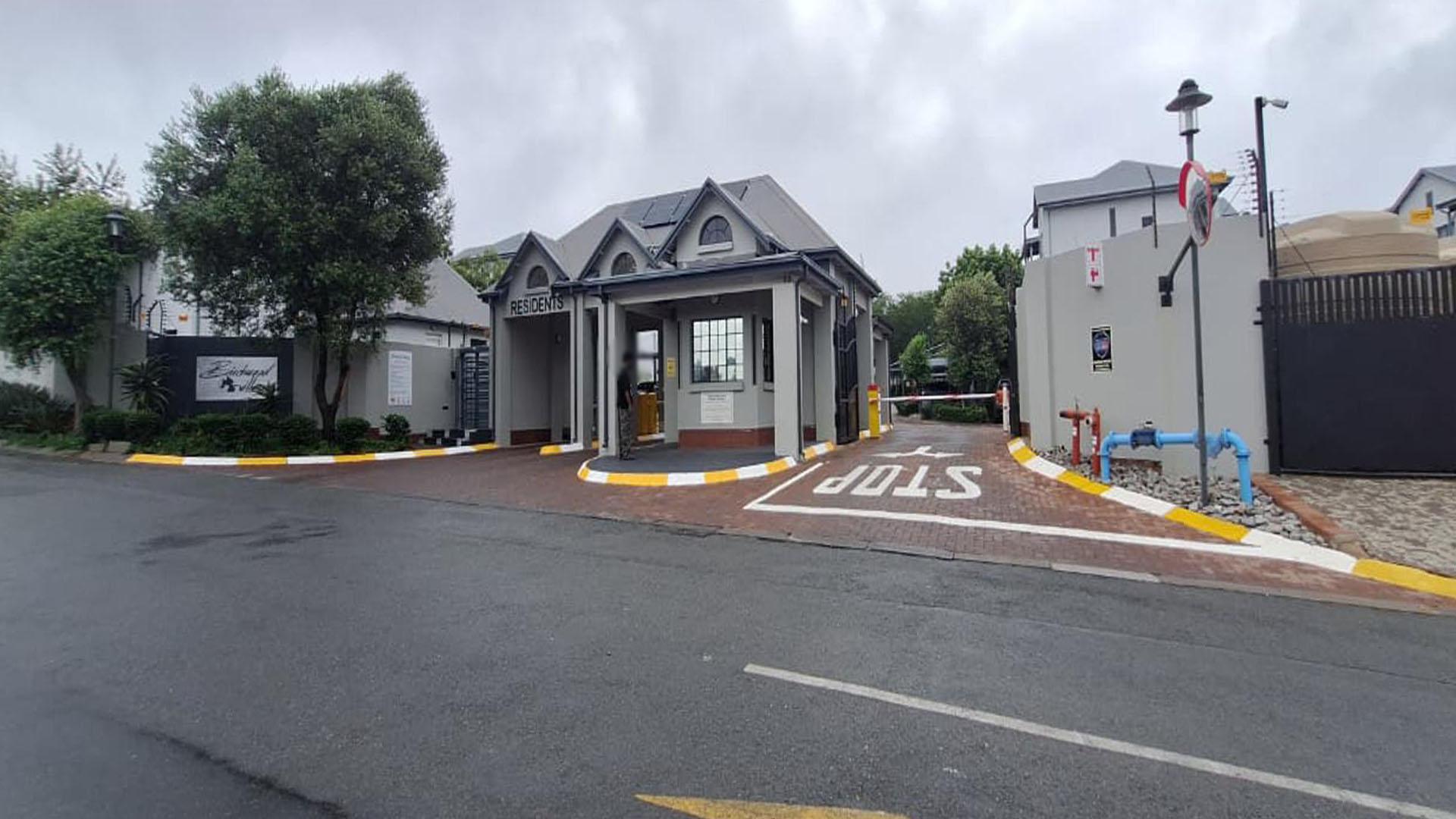 Front View of property in Chartwell A.H.