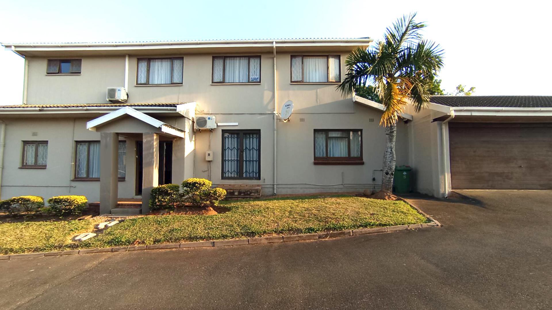 Front View of property in Amanzimtoti 