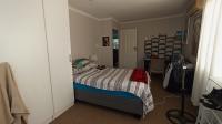Bed Room 4 of property in Amanzimtoti 