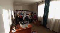 Bed Room 1 of property in Amanzimtoti 