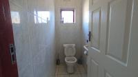 Bathroom 3+ of property in Amanzimtoti 