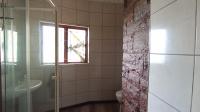 Main Bathroom - 11 square meters of property in Amanzimtoti 