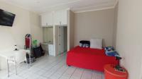Main Bedroom - 51 square meters of property in Amanzimtoti 