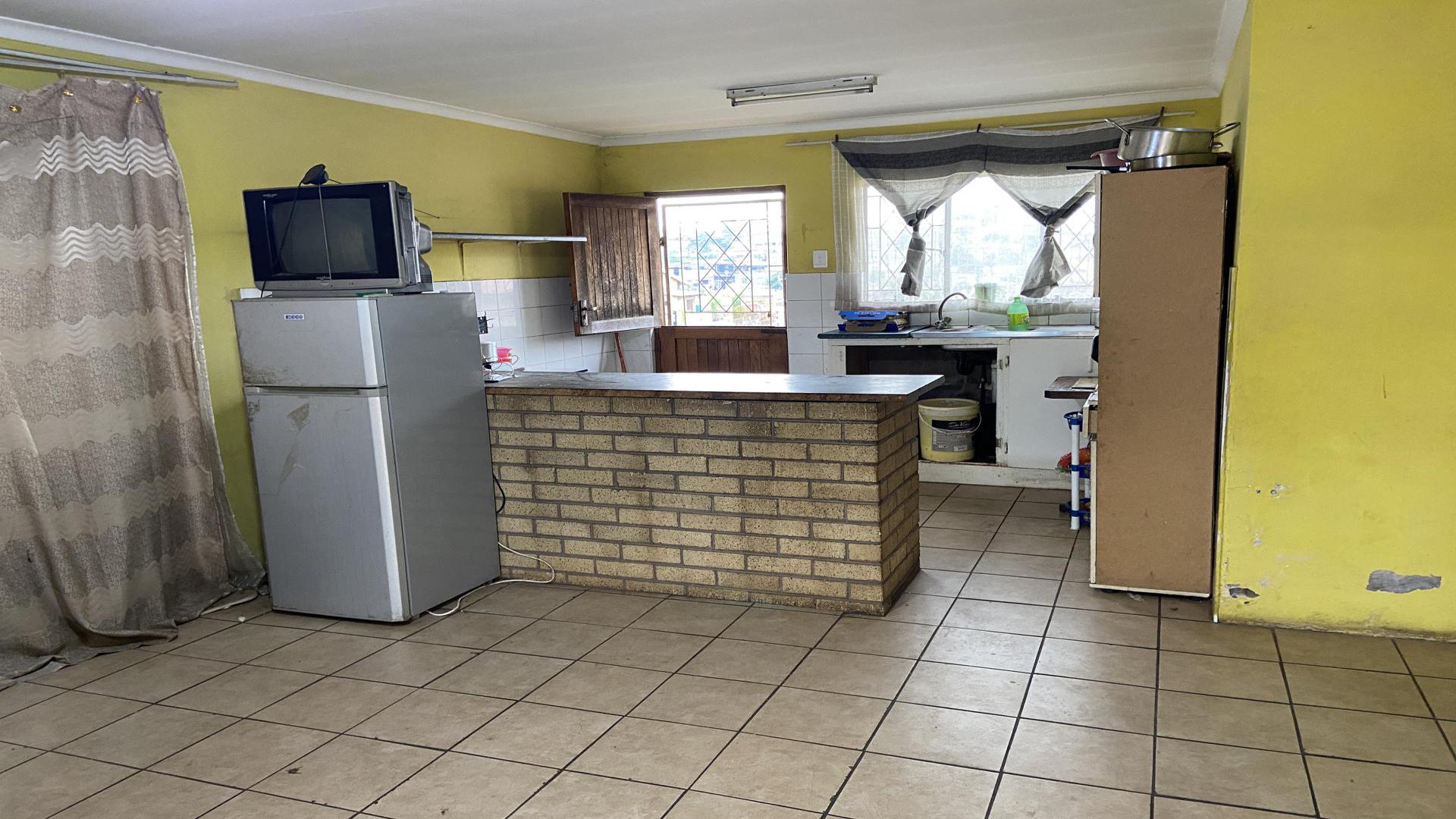 Kitchen of property in Pietermaritzburg (KZN)