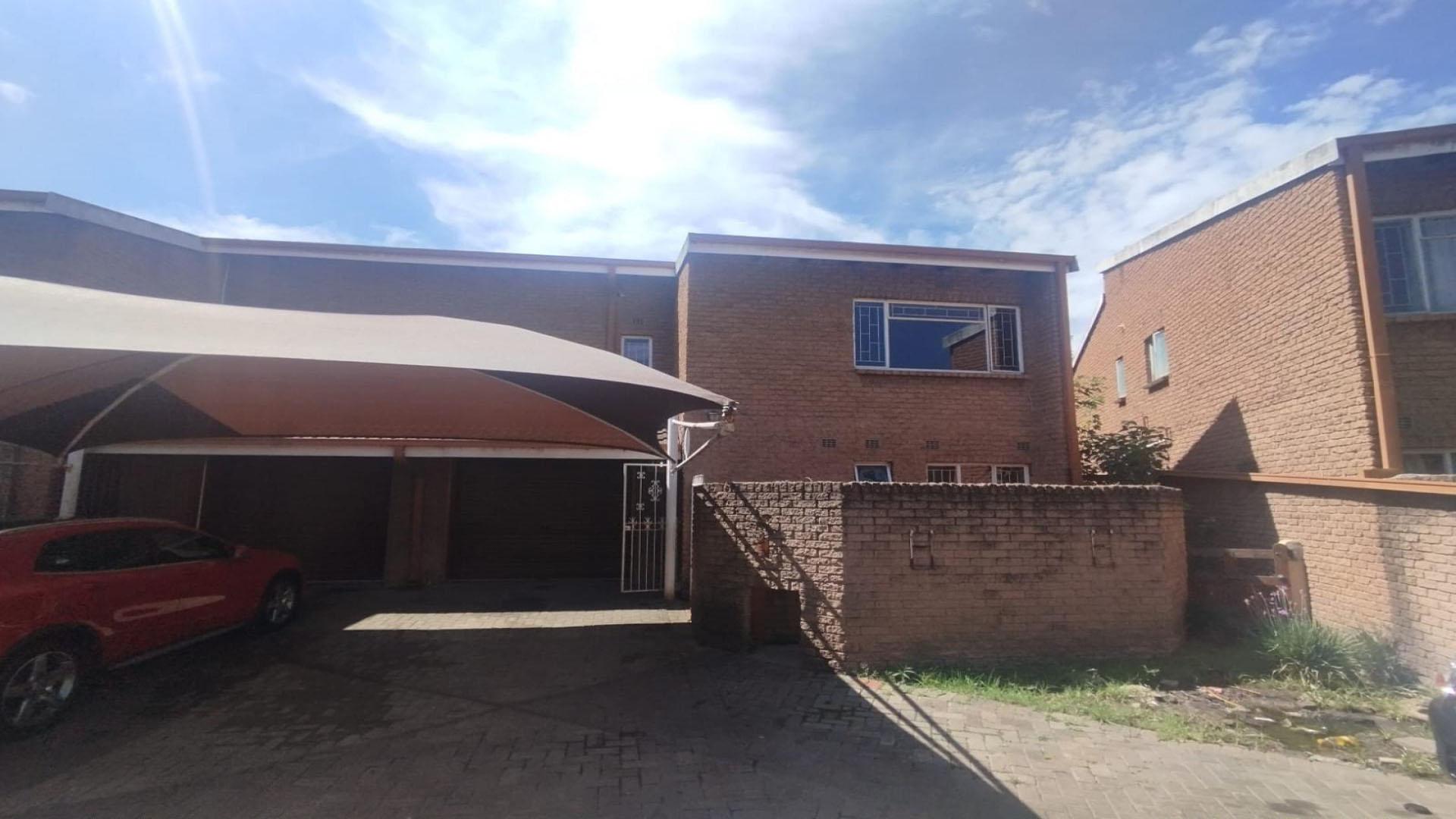 Front View of property in Vereeniging