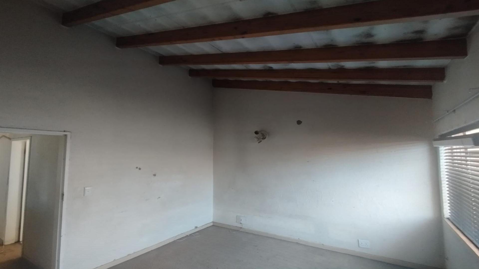 Bed Room 1 of property in Vereeniging