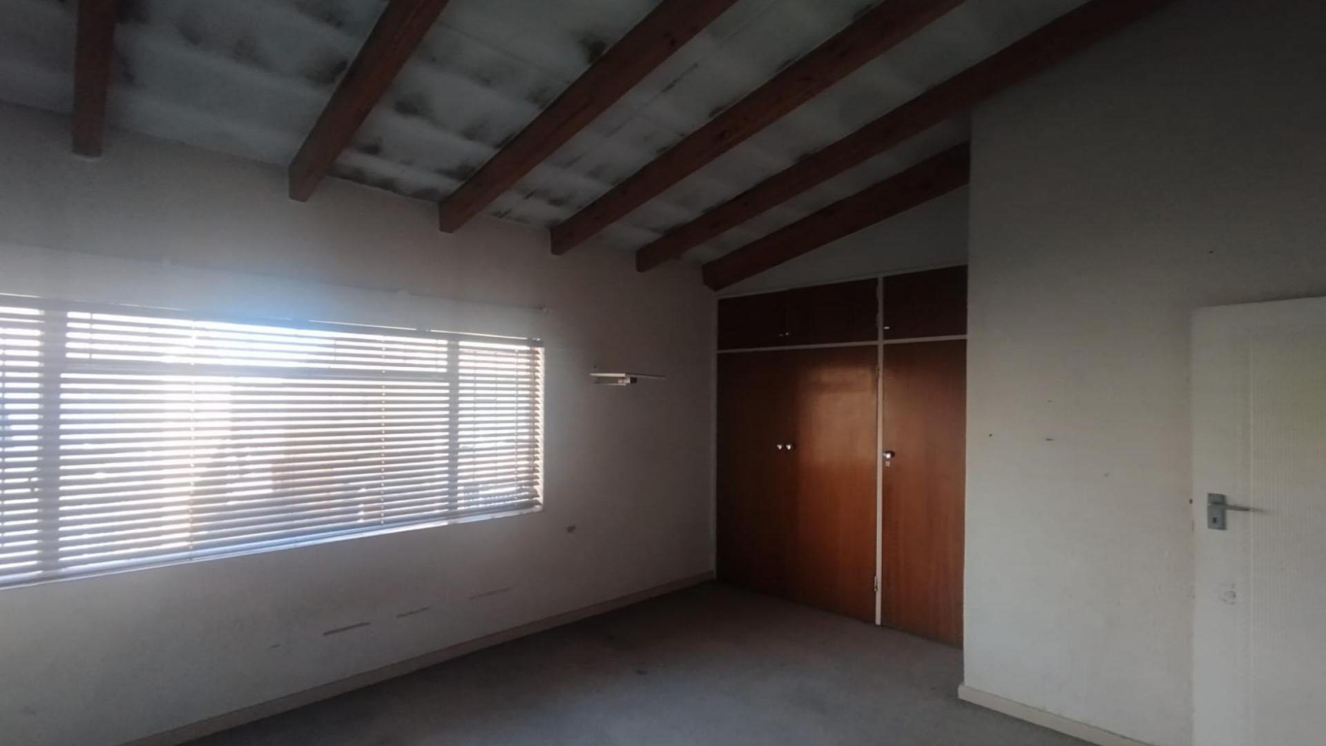 Bed Room 1 of property in Vereeniging
