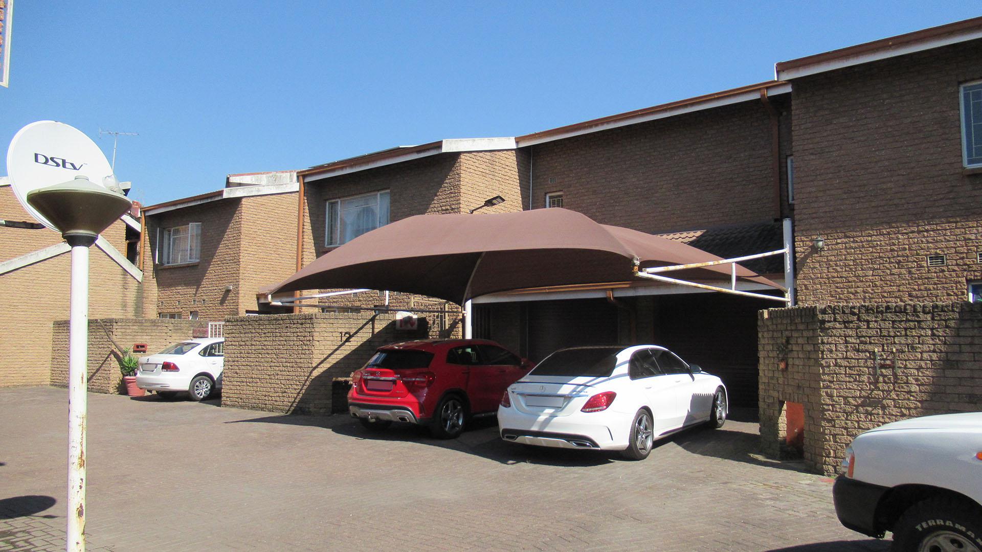 Front View of property in Vereeniging