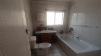 Bathroom 1 of property in Vereeniging