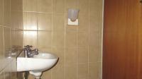 Guest Toilet - 1 square meters of property in Vereeniging