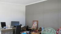 Study - 11 square meters of property in Broadacres