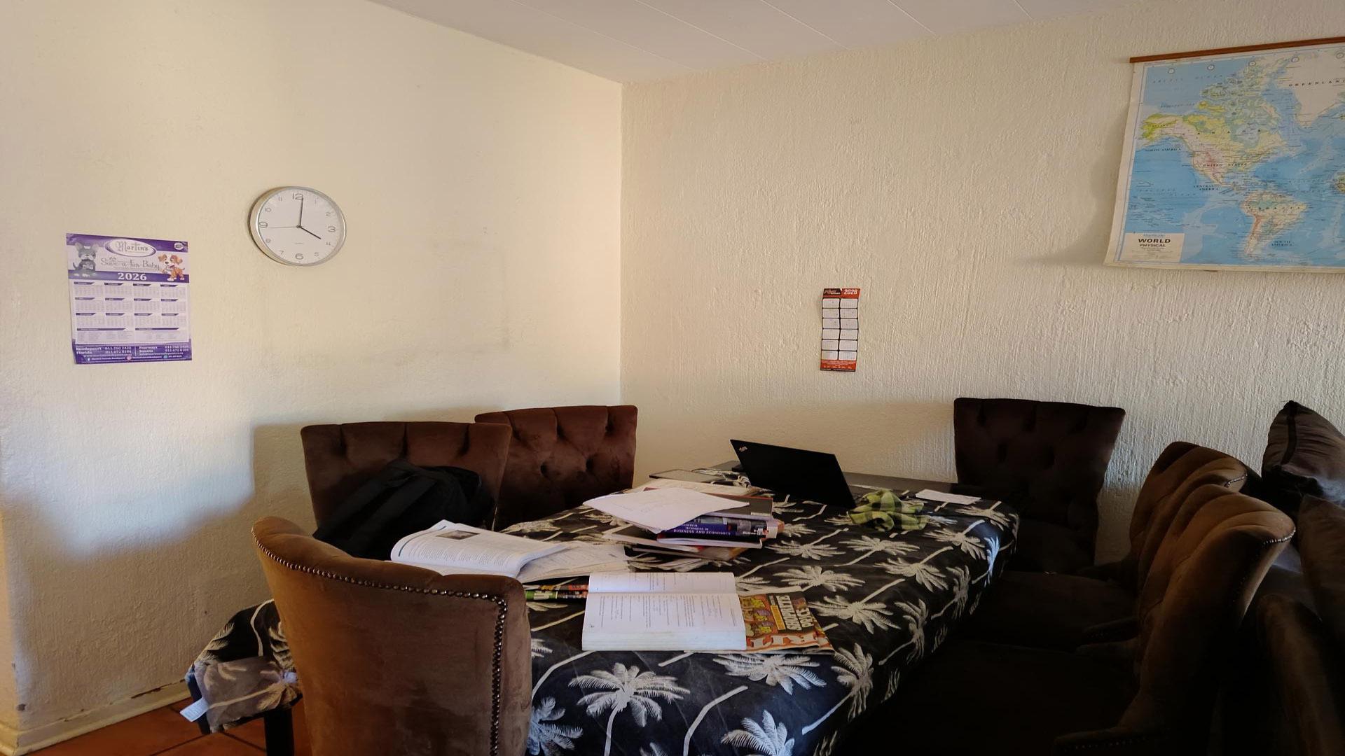 Dining Room of property in Windsor West