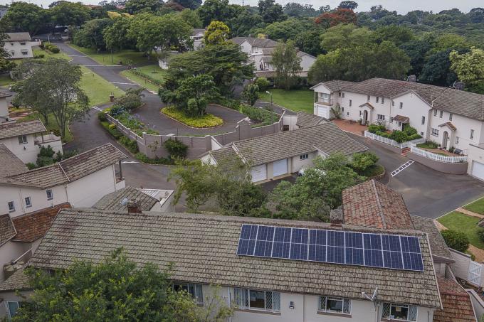 3 Bedroom Sectional Title for Sale For Sale in Kloof  - MR704615