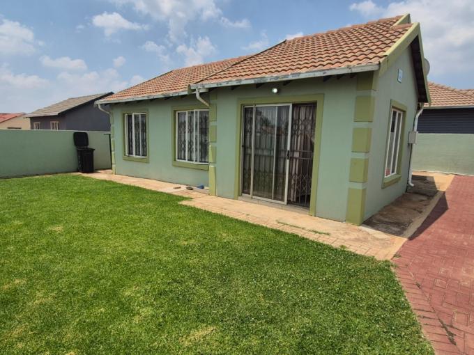 3 Bedroom House for Sale For Sale in Dawn Park - MR704620