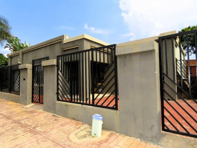 3 Bedroom House for Sale For Sale in Eersterust - MR704628