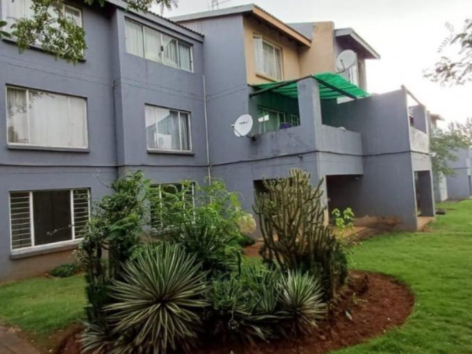 3 Bedroom Simplex for Sale For Sale in Primrose - MR704651