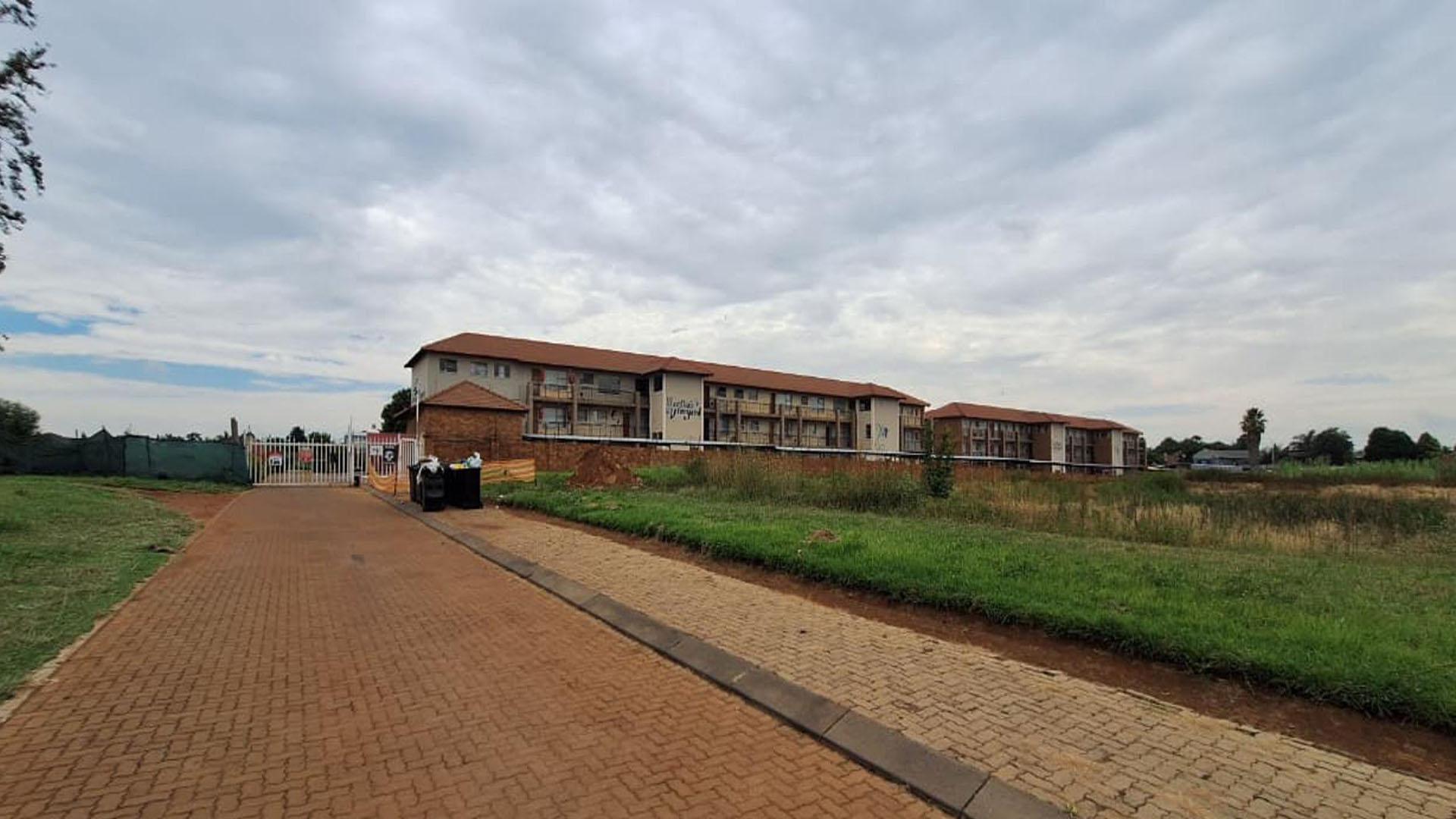 Front View of property in Ravenswood