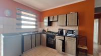 Kitchen - 18 square meters of property in Ravenswood
